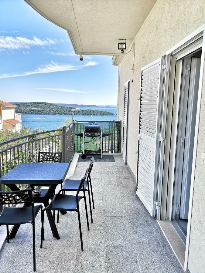Villa Panorama Seget トロギール エクステリア 写真